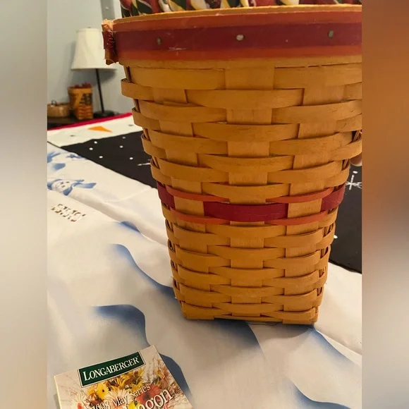 Longaberger 1999 May Series Snapdragon Basket w/ Liner & Tie-On – Complete Set - Picture 8 of 9